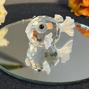 Vintage Swarovski blowfish fish puffer fish  Crystal made in Austria 013960